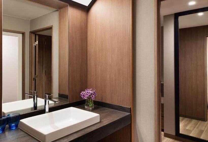 اتاق استاندارد با چشم‌انداز باغ, Nanki Shirahama Marriott
