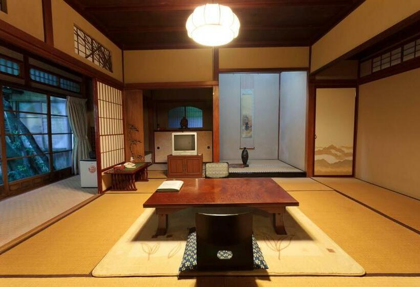 Quarto Deluxe, Fukuzumiro