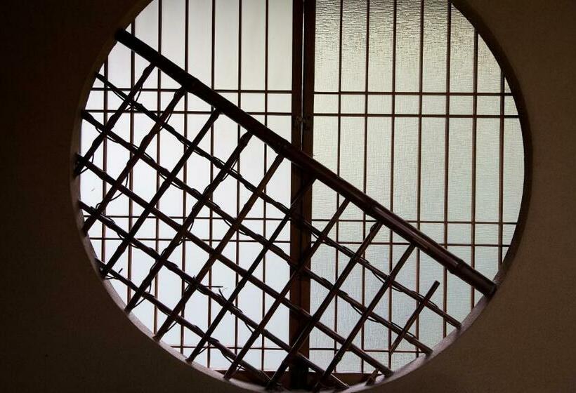 Quarto Quadruplo Estandar Banheiro Compartilhado, Fukuzumiro