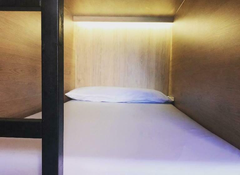 سرير فى غرفة مشتركه, Albergue Lamorena