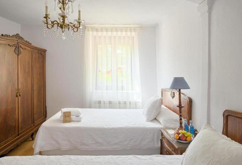 غرفة قياسية حمام مشترك, Albergue Lamorena