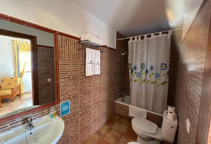 Номер Стандарт с Балконом, Restaurante Los Caños De La Alcaiceria