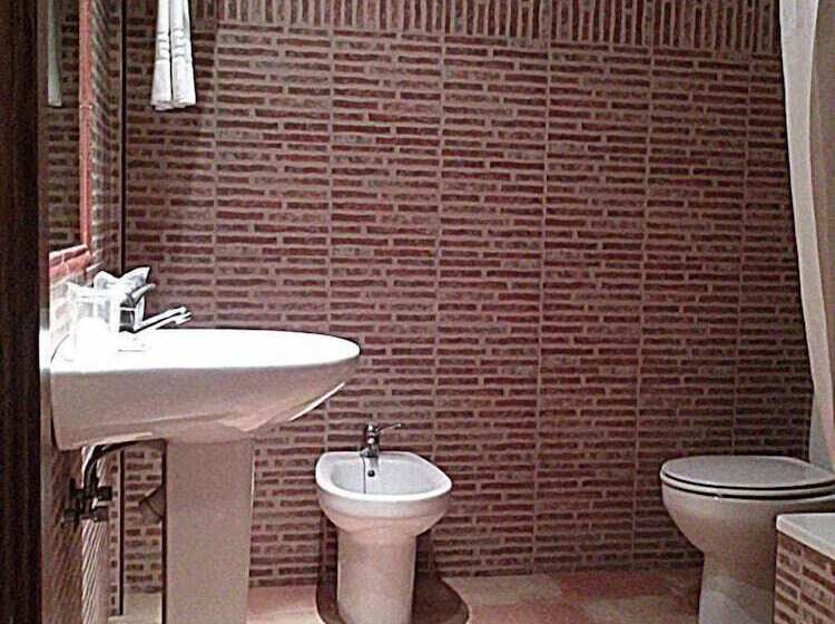 Апартаменты 2 Спальни, Restaurante Los Caños De La Alcaiceria