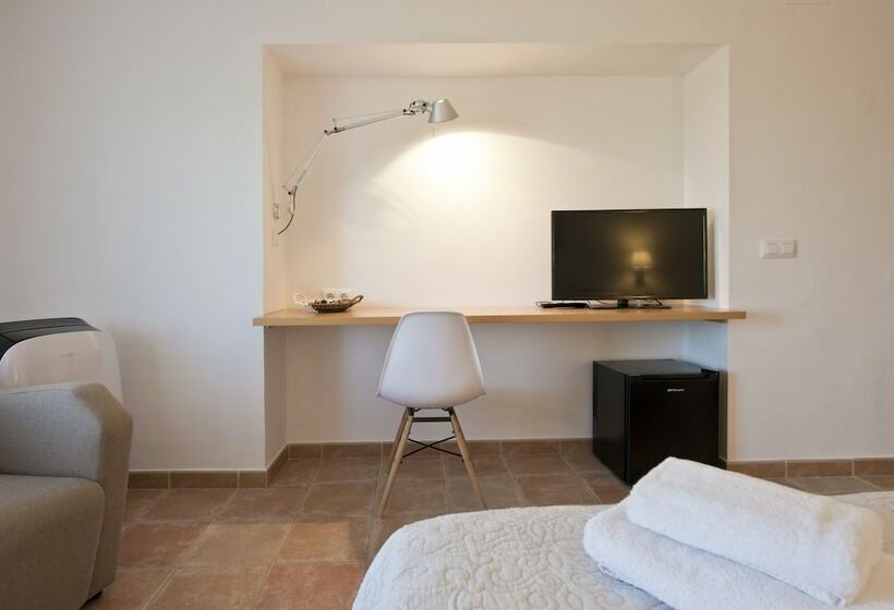 Люкс, Hostal La Salut De Terrades