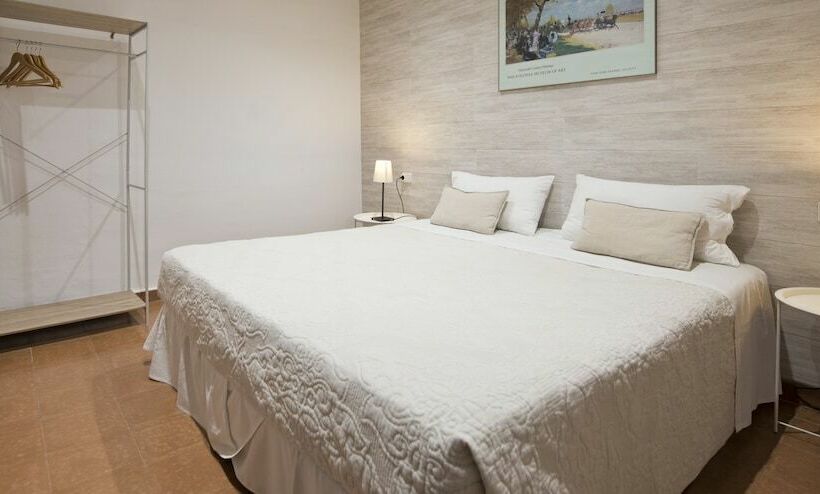 Семейный Номер, Hostal La Salut De Terrades