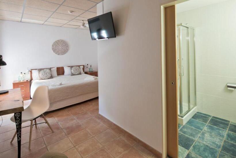 Номер Deluxe, Hostal La Salut De Terrades