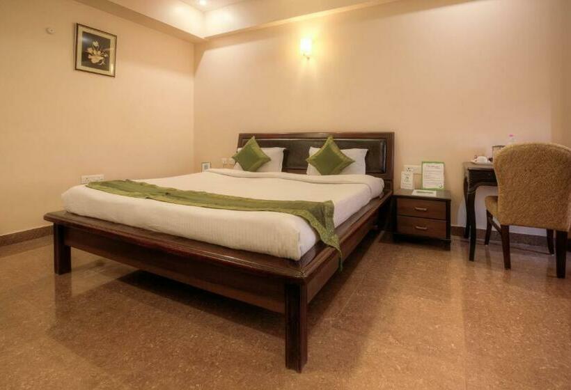标准间, Treebo Shivam Inn Near Singapore Mall
