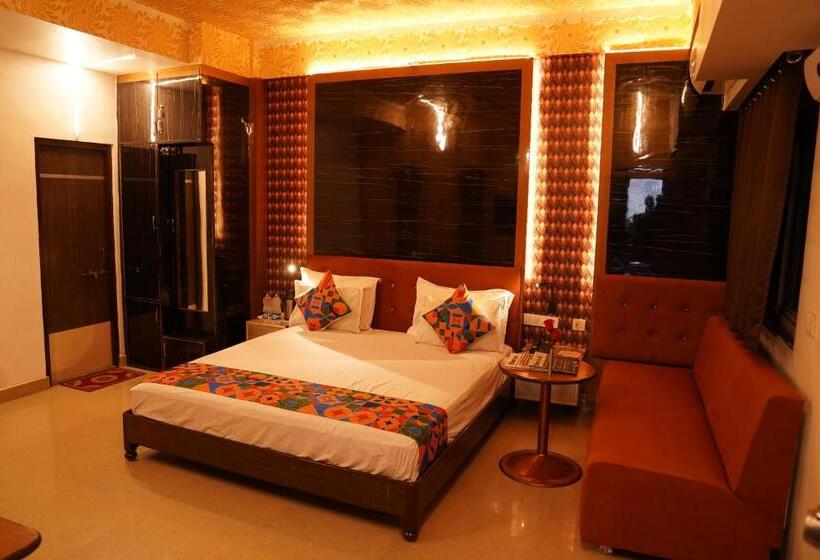 Family Suite, Omni Plaza