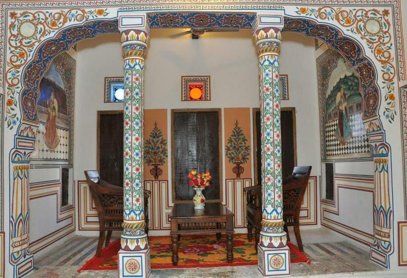 جناح, Radhika Haveli, Mandawa