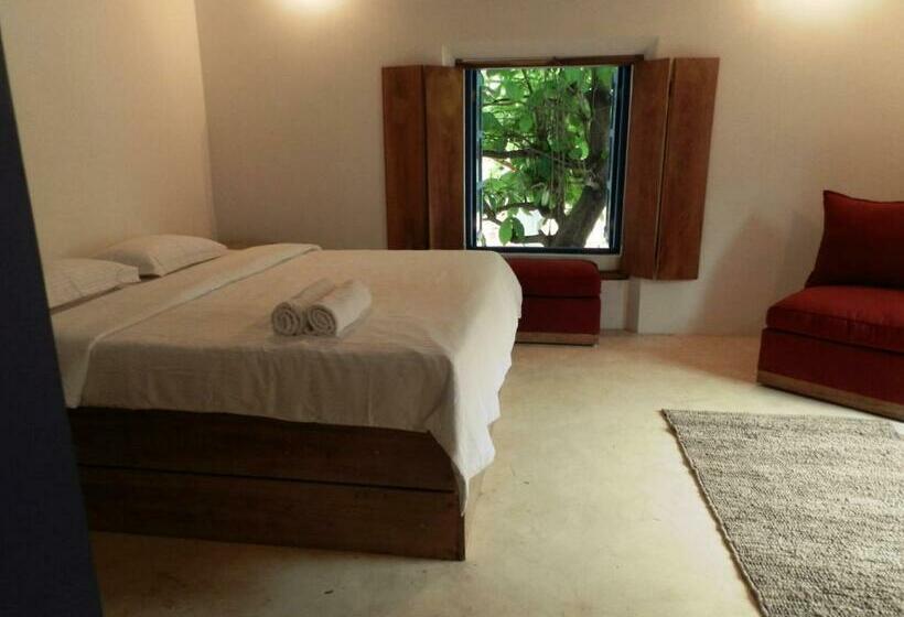 디럭스 룸, The Old Quarter Hostel