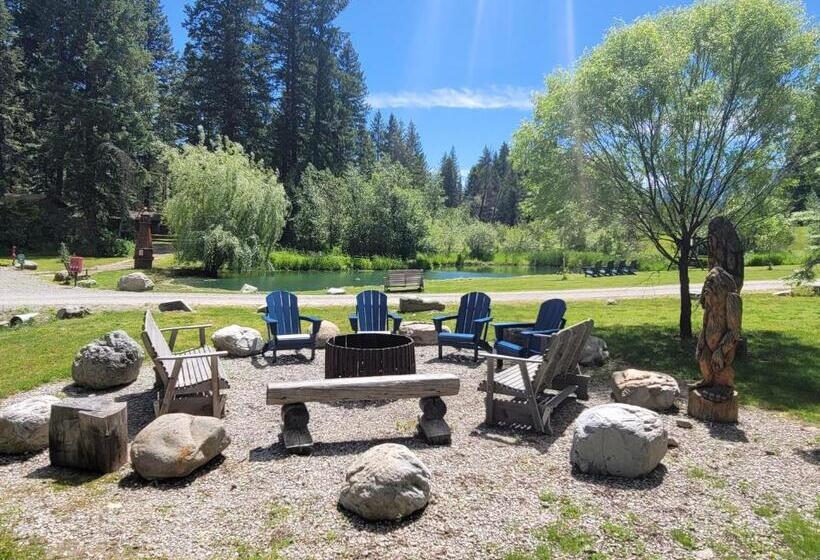 Номер Стандарт, Riverfront Motel & Cabins