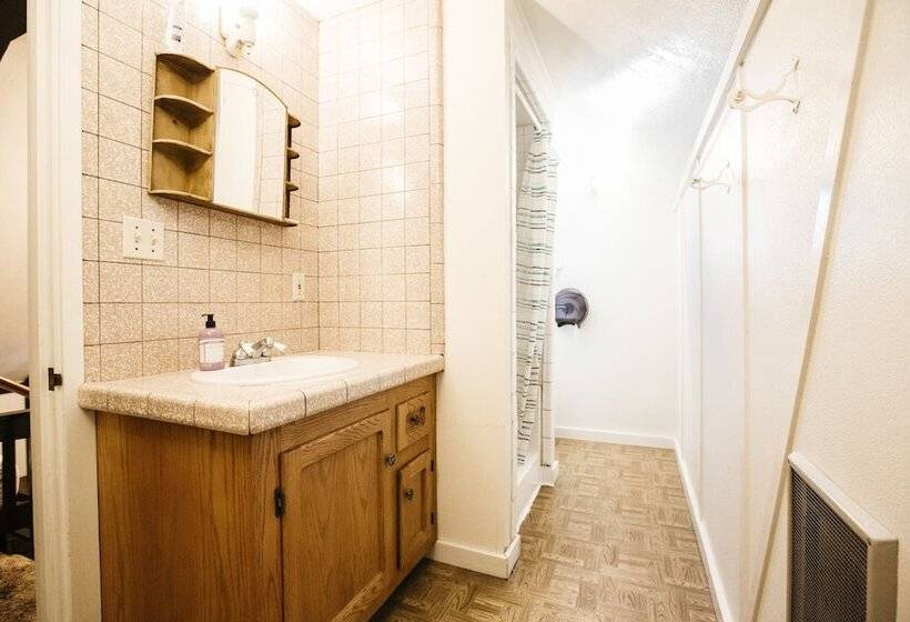 Четырехместный Номер Стандарт, The Hostel California