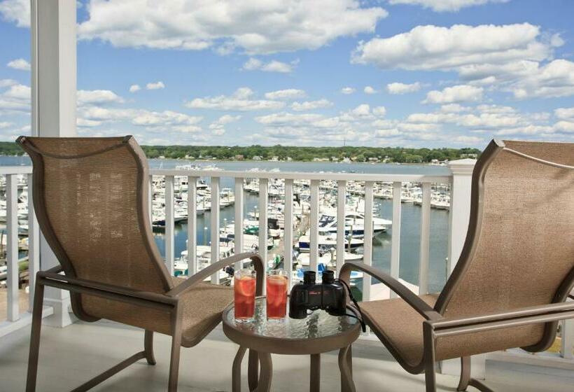 Номер Стандарт с Балконом, Inn At Harbor Hill Marina