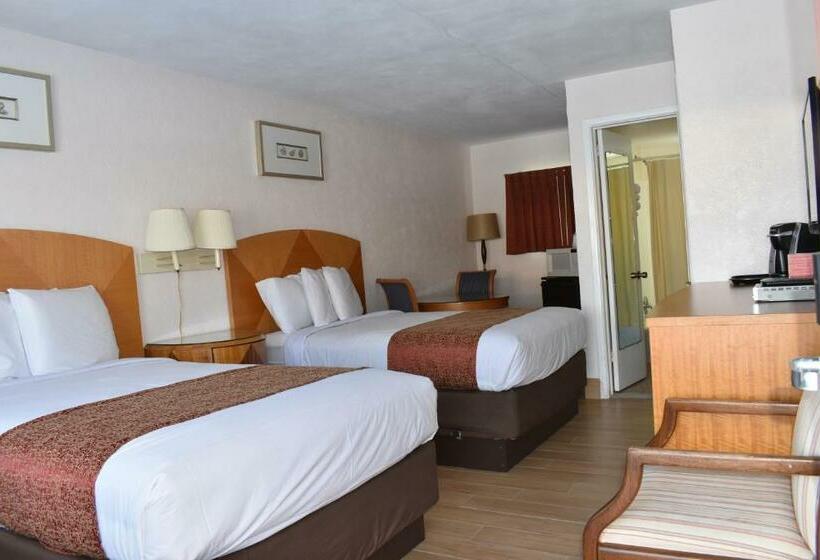 Номер Deluxe, Blue Water Motel