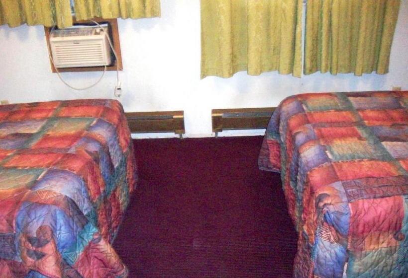 패밀리 룸, Hilander Motel