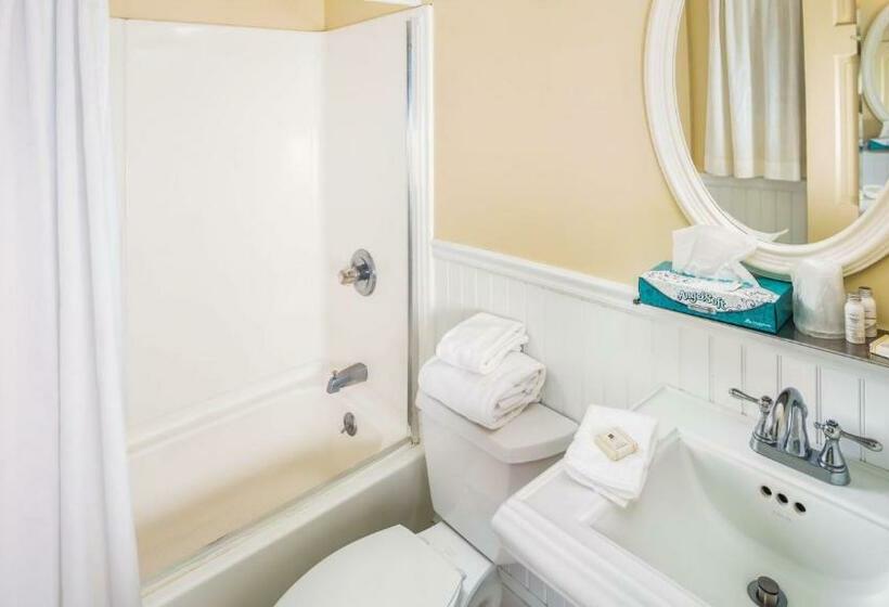 غرفة قياسية سرير ملكى, Stonehurst Manor Including Breakfast And Dinner