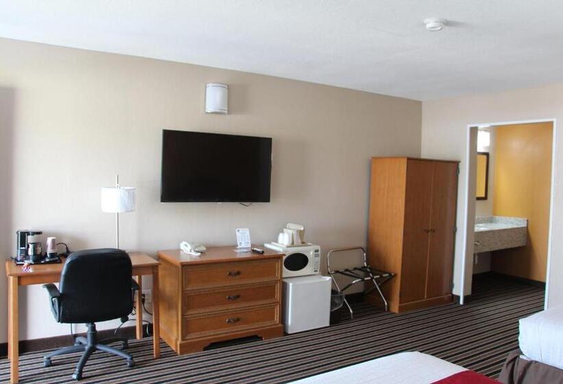 带2个双人床的标准工作室, Westbridge Inn & Suites