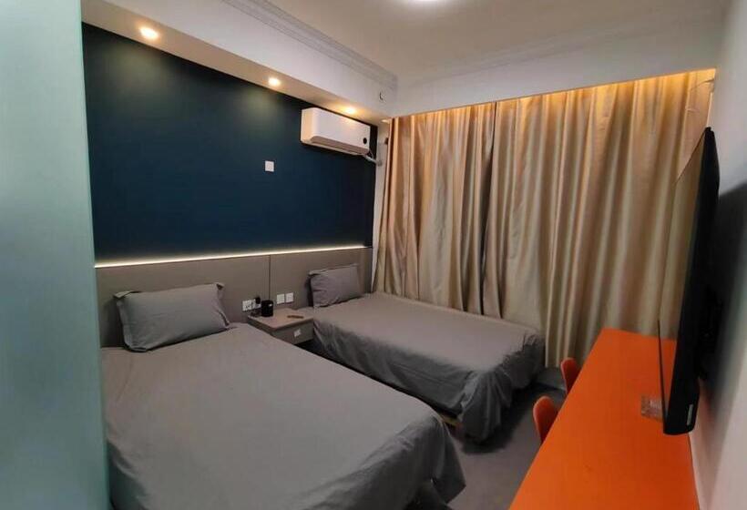 Номер Стандарт, Hongmen Hostel