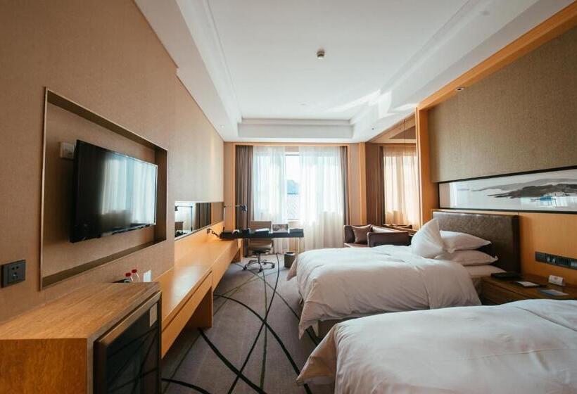 Номер Superior Вид на Сад, Gloria Resorts Jingdezhen Xishan Lake