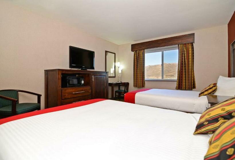 Номер Стандарт 2 Двуспальные Кровати, Inn America  Lewiston