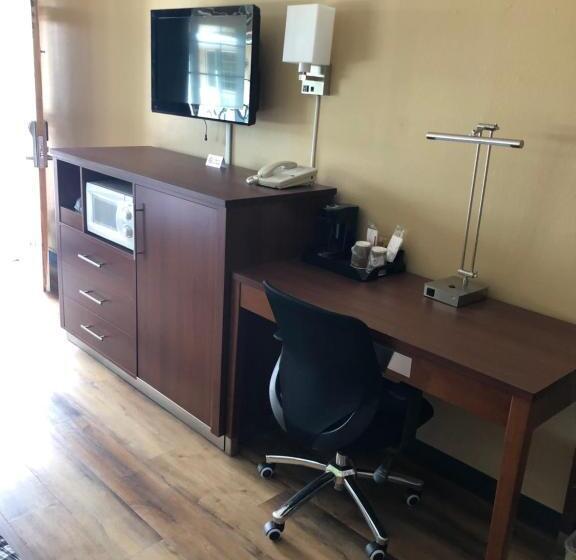 Стандартный Номер Кровать Кинг, Knights Inn Motel