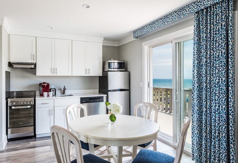 סטודיו דלוקס, Hartman's Briney Breezes Beach Resort