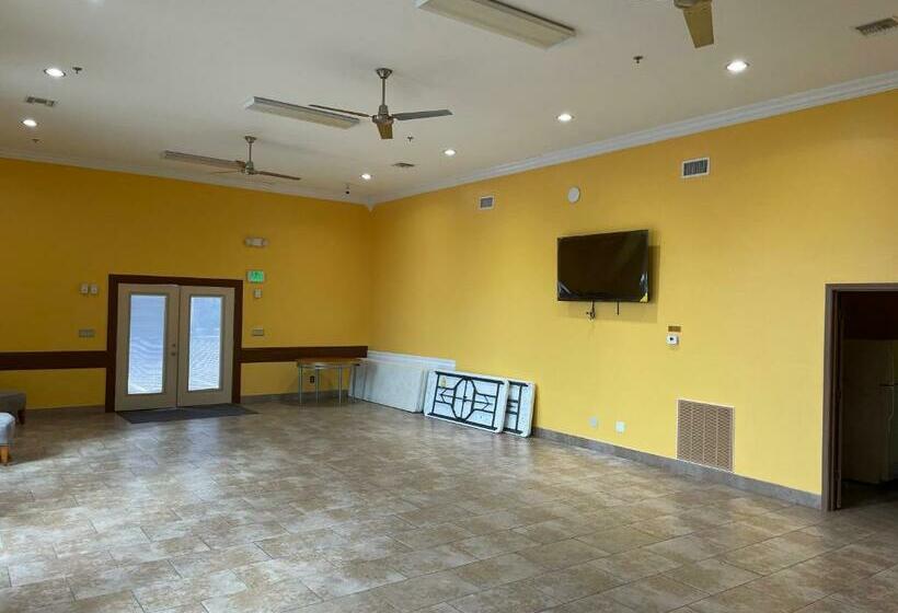 Стандартный Номер Кровать Кинг, Los Fresnos Inn And Suites