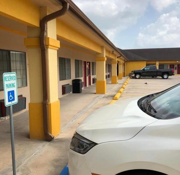 Номер Deluxe Одноместный, Los Fresnos Inn And Suites