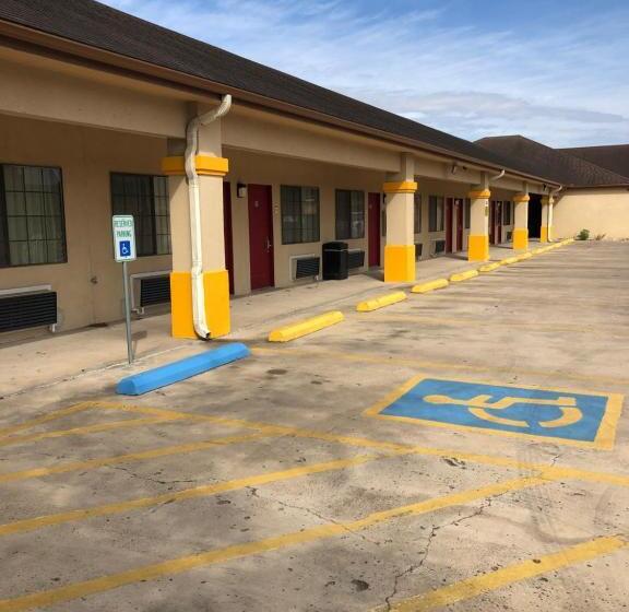 Номер Deluxe Одноместный, Los Fresnos Inn And Suites