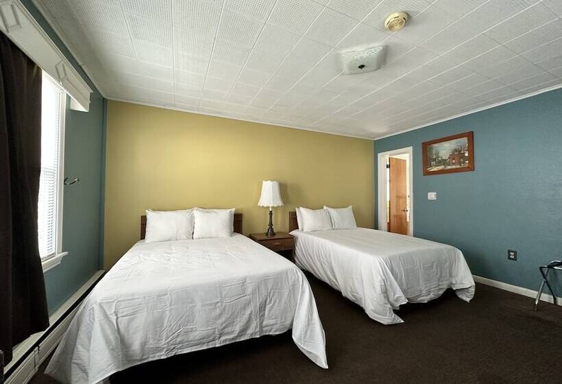 Номер Стандарт 2 Двуспальные Кровати, The Colonial Inn & Creamery