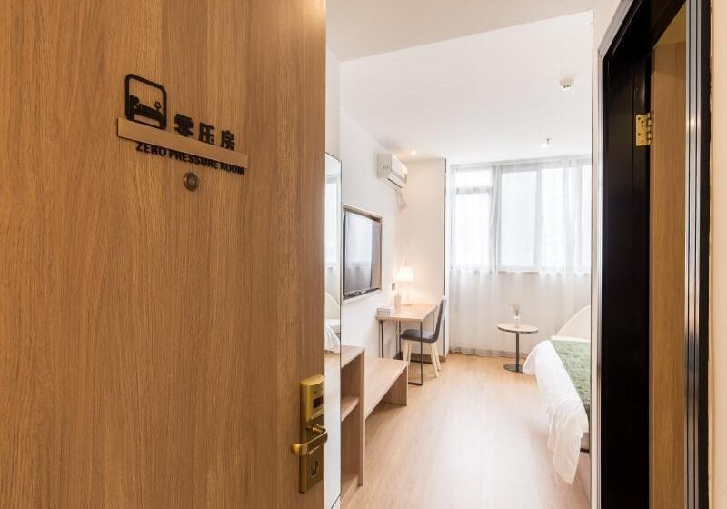 Номер бизнес-класса, Greentree Inn Shanghai Zhoupu Town Xiupu Road Business