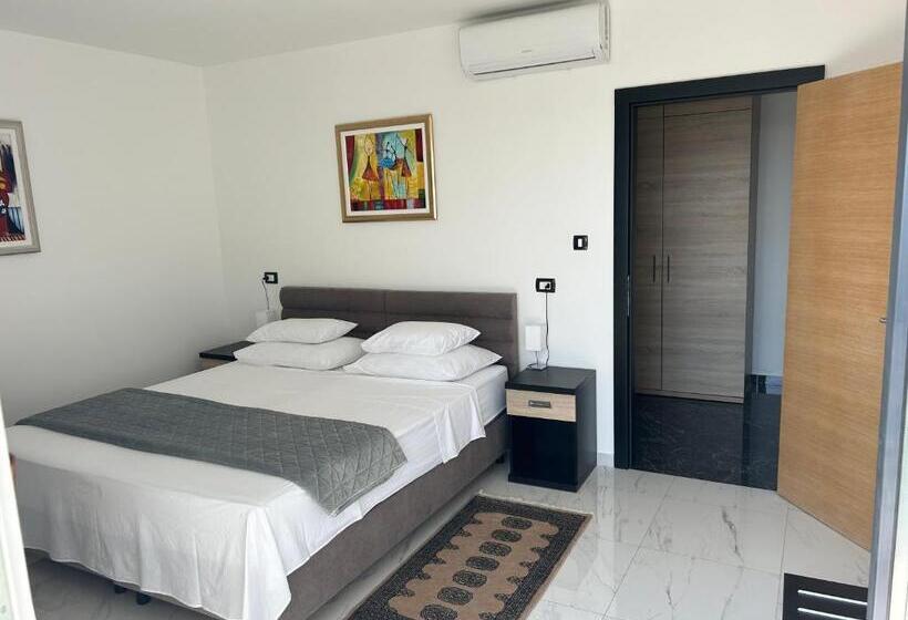 Номер Deluxe Вид на Бассейн, Villa Jane Inn