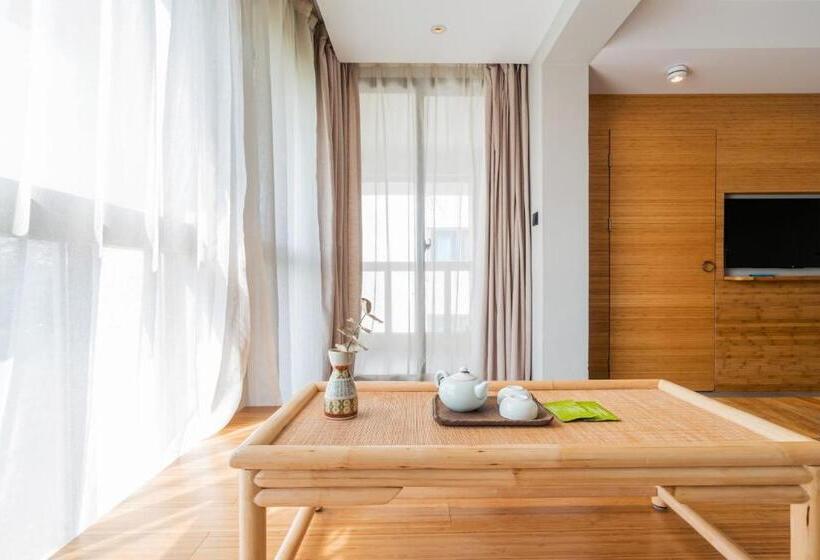 Номер Deluxe с Балконом, Zen Tea House Seven Stars Park