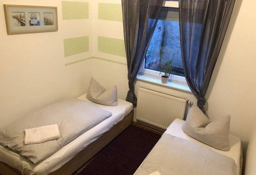 اتاق استاندارد, Hostel Nuremberg