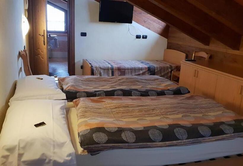Номер Стандарт в Мансарде, Alpino Lodge Bivio