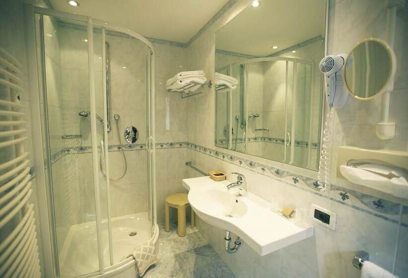Классический номер с видом на горы, Garni Concordia   Dolomites Home