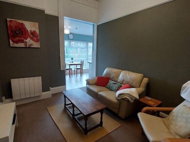 Апартаменты 1 Спальня, Abbey View Holiday Flats