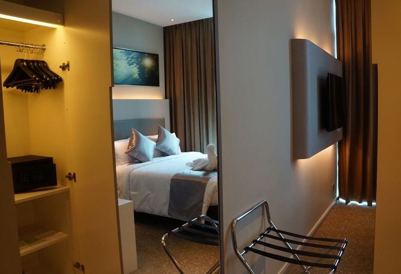 חדר סטנדרט, Greens Hotel & Suites