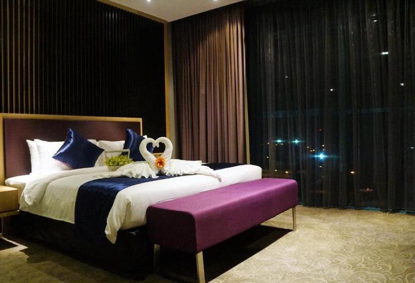 סוויטה, Greens Hotel & Suites