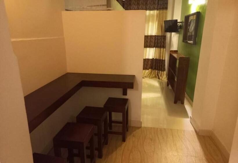 Апартаменты 1 Спальня Вид на Сад, Sea Breeze Guest House