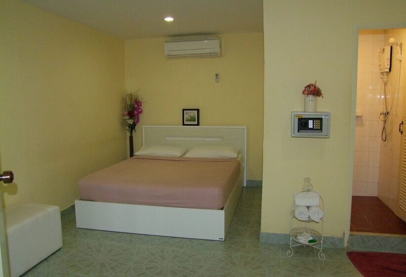 标准间, Aree's House