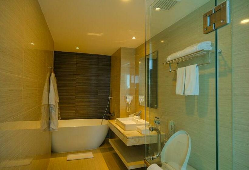 이그제큐티브 룸, Platinum Adisucipto Hotel & Conference Center