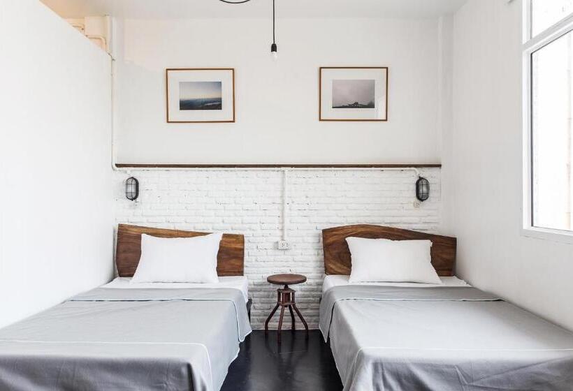 スタンダードルーム, Stockhome Hostel Ayutthaya