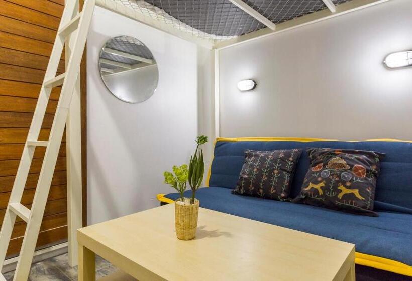 スタンダードルーム, Stockhome Hostel Ayutthaya