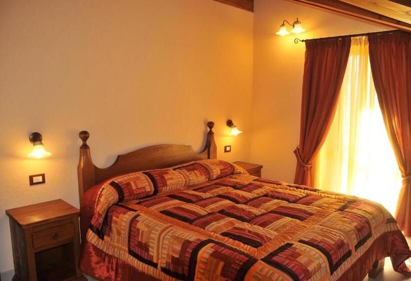 اتاق استاندارد با بالکن, Affittacamere Les Noyers