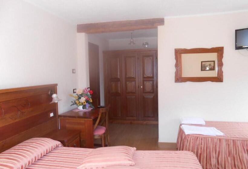 اتاق کلاسیک خانوادگی, Affittacamere Les Noyers