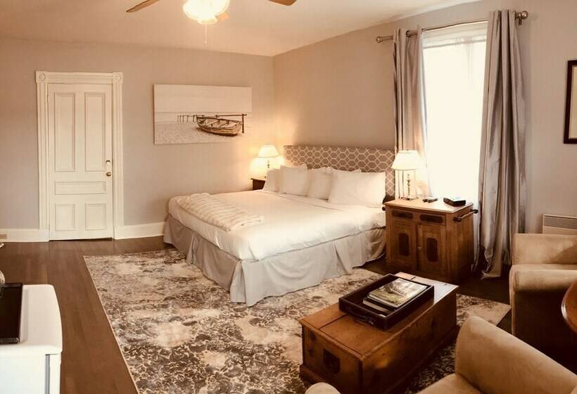 海の見えるダブルベッドスタンダードルーム, Treadwell Inn
