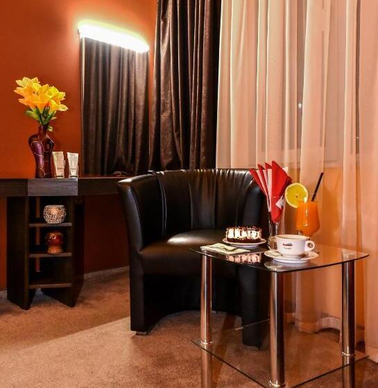 Номер Стандарт Вид на Горы, Central Guest Rooms