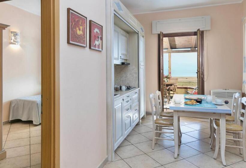 オーシャンビュースイート, Residence With Private Beach In Bosa Marina Just 100 Meters From The Sea