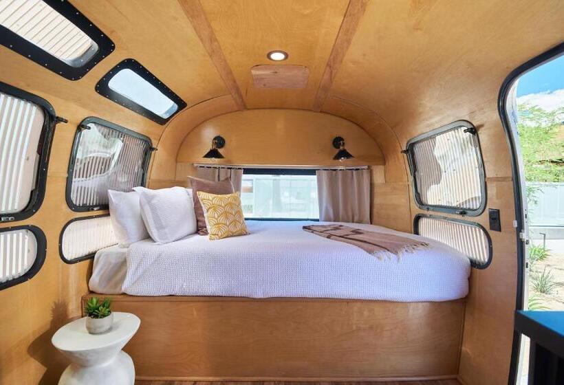 Люкс Повышенной Комфортности, Acres Landing